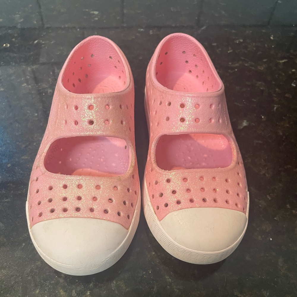 Mary Jane Native glitter pink girls size 10
